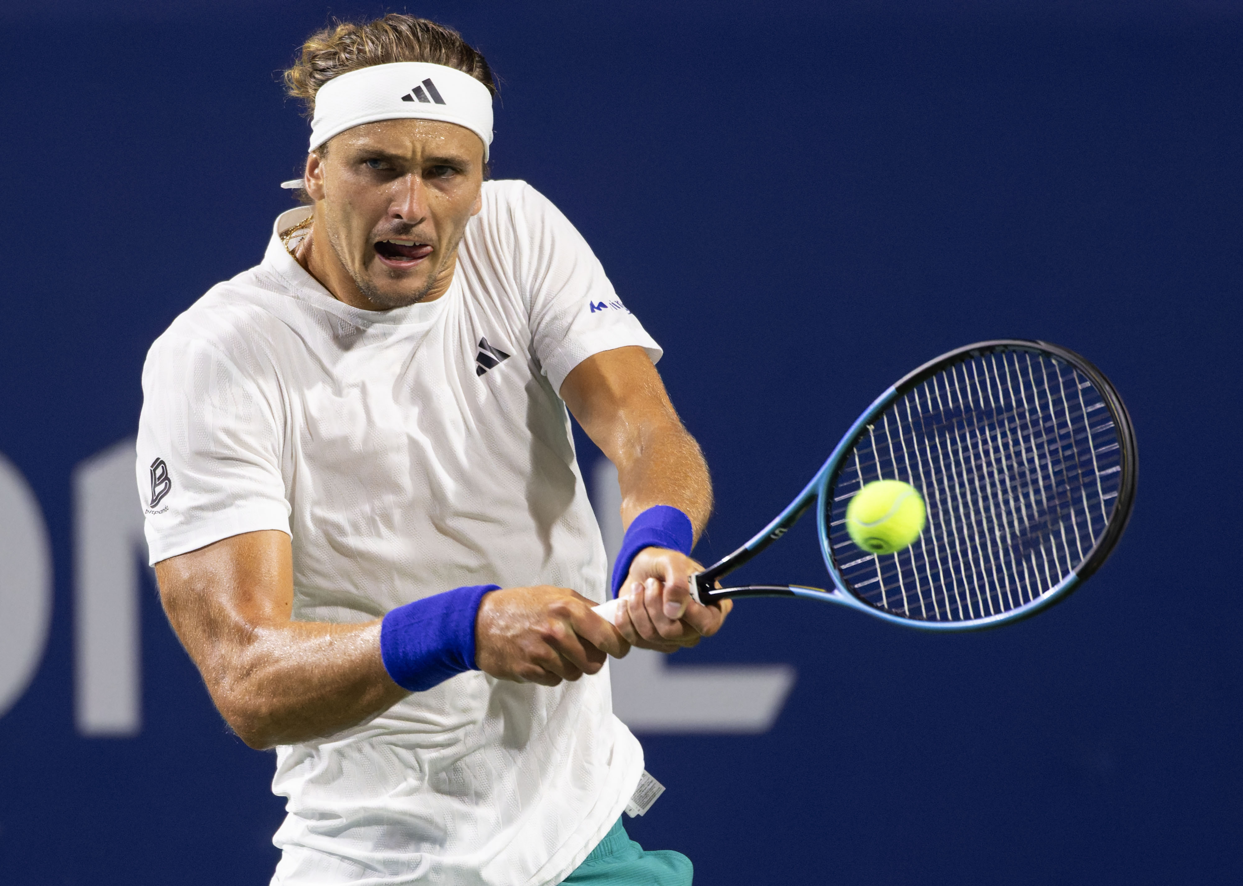 欧洲网球队绝地反击日本网球队，兹维列夫统治全场