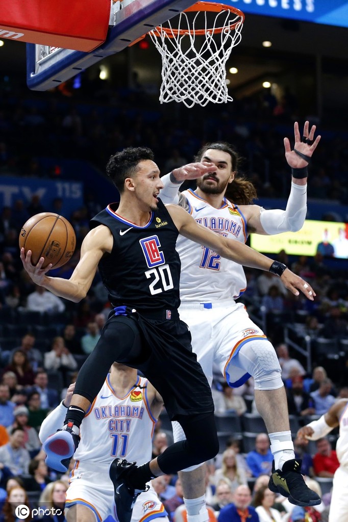 魔术轻取公牛，乔治惊艳四座